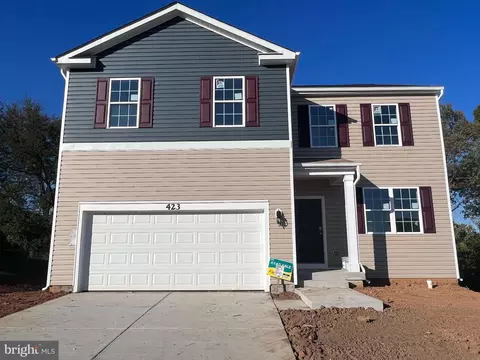 423 Gatehouse Pl, Charles Town, WV 25414