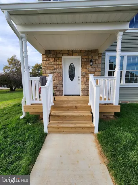 103 E 7th Ave, Ranson, WV 25438 photo 5