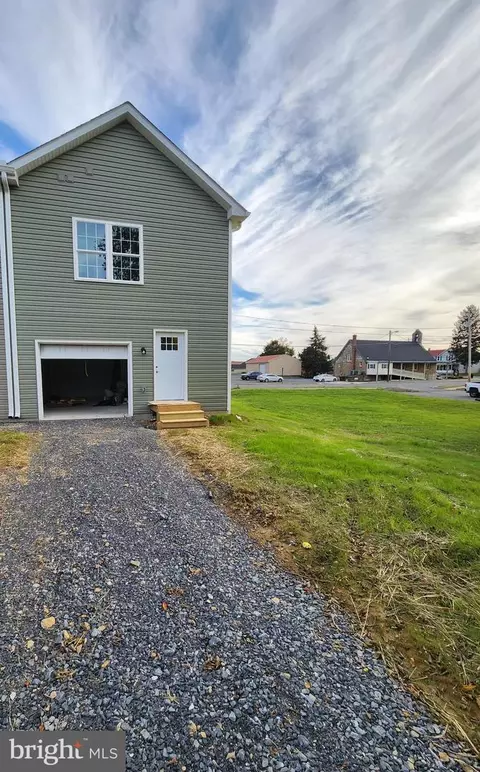 103 E 7th Ave, Ranson, WV 25438 photo 9