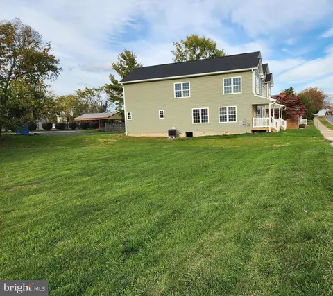 103 E 7th Ave, Ranson, WV 25438 photo 8