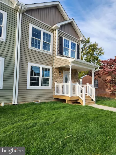 105 E 7th Ave, Ranson, WV 25438 photo 3