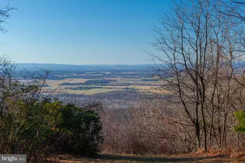 794 Eagles Nest Ln, Harpers Ferry, WV 25425
