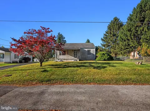 121 Elm St, Harpers Ferry, WV 25425