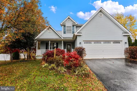 133 Mcgregor Dr, Ranson, WV 25438 photo 2