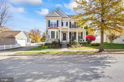41 Calmes St, Charles Town, WV 25414