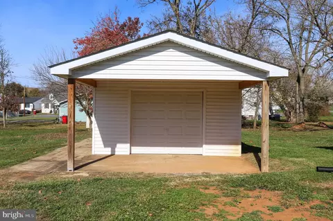 412 W 3rd Ave, Ranson, WV 25438 photo 30