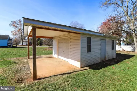 412 W 3rd Ave, Ranson, WV 25438 photo 29