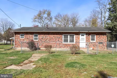 412 W 3rd Ave, Ranson, WV 25438