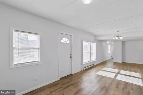 412 W 3rd Ave, Ranson, WV 25438 photo 6