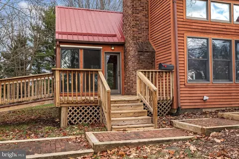 1195 Summit Point Rd, Summit Point, WV 25446 photo 9