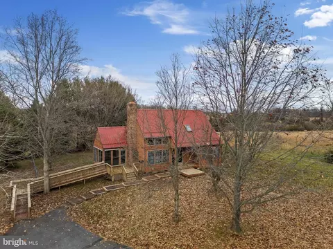 1195 Summit Point Rd, Summit Point, WV 25446 photo 5