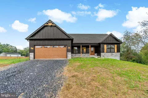 2274 Bowers Rd, Kearneysville, WV 25430