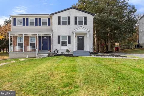 59 B Elm St, Harpers Ferry, WV 25425