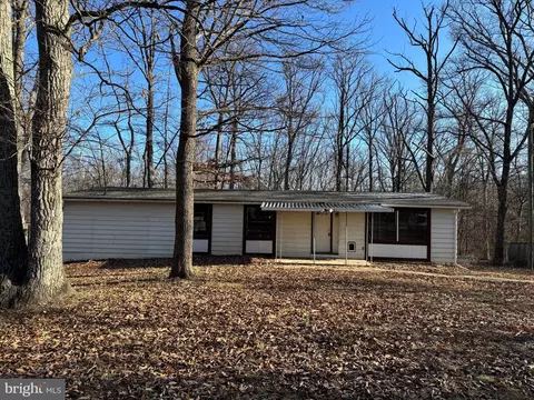 64 Pheasant Ct, Harpers Ferry, WV 25425