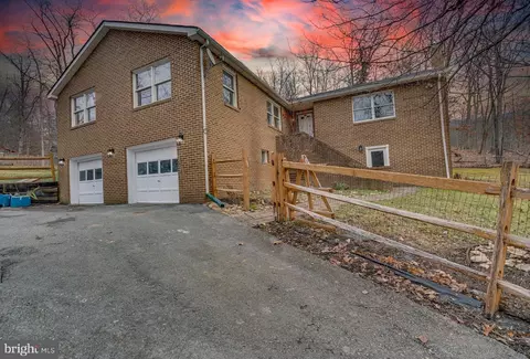 289 Mcguire Cir, Harpers Ferry, WV 25425