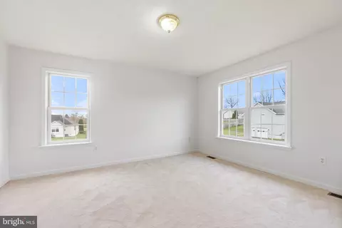 77 Flopsy Ct, Ranson, WV 25438 photo 37
