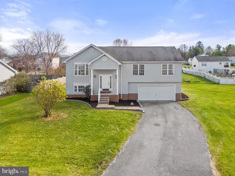 77 Flopsy Ct, Ranson, WV 25438 photo 15