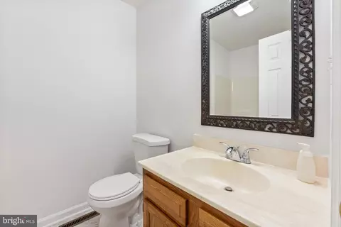 77 Flopsy Ct, Ranson, WV 25438 photo 41