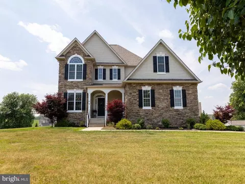 85 Abbington Ct, Charles Town, WV 25414