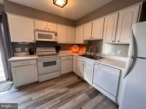 209 Greenhill Ct, Ranson, WV 25438 photo 27