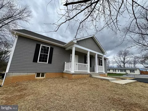 74 Apple Tree Dr, Ranson, WV 25438 photo 2