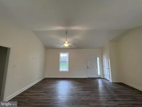 74 Apple Tree Dr, Ranson, WV 25438 photo 8