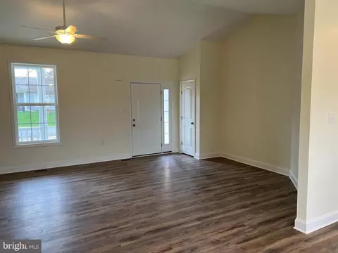 74 Apple Tree Dr, Ranson, WV 25438 photo 4
