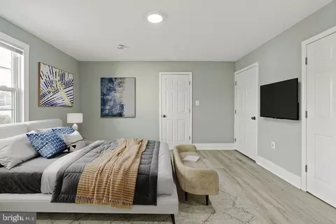 Bedroom - 102 W 4th Ave, Ranson, WV 25438 photo 1 of 2