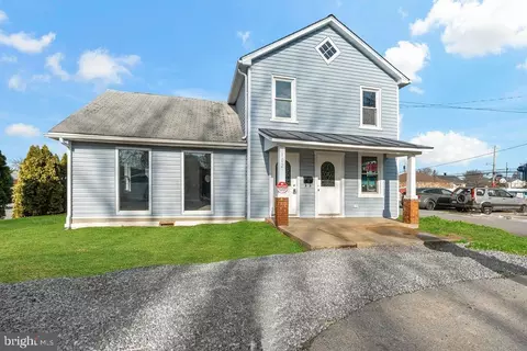 Exterior - 102 W 4th Ave, Ranson, WV 25438 photo 1 of 5