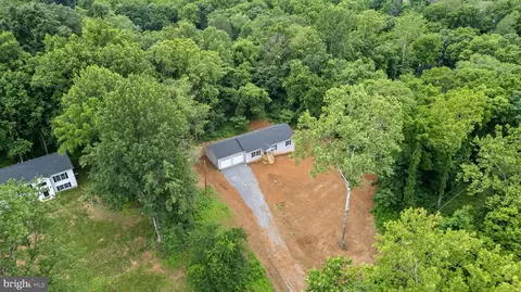 190 Dawn Ln, Harpers Ferry, WV 25425
