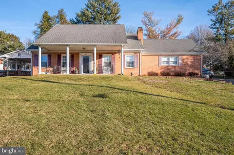 803 Morison, Charles Town, WV 25414