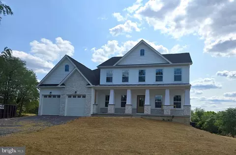 92 Taliesen Way #2-3, Kearneysville, WV 25430