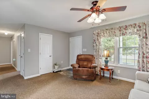 Living - 27 Bugs Ct, Ranson, WV 25438 photo 2 of 2