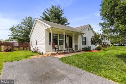 Exterior - 27 Bugs Ct, Ranson, WV 25438 photo 4 of 13