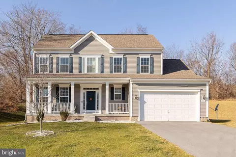 79 Chickamauga Dr, Harpers Ferry, WV 25425