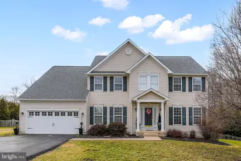 673 General Early Dr, Harpers Ferry, WV 25425