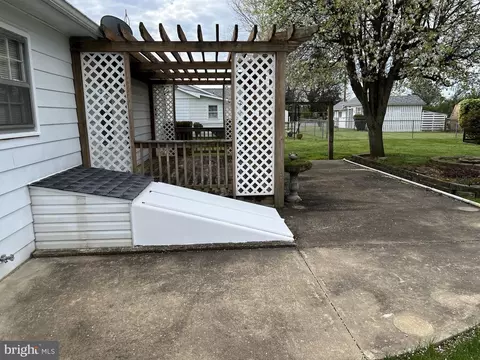 Exterior - 29 Cider Ln, Ranson, WV 25438 photo 13 of 16