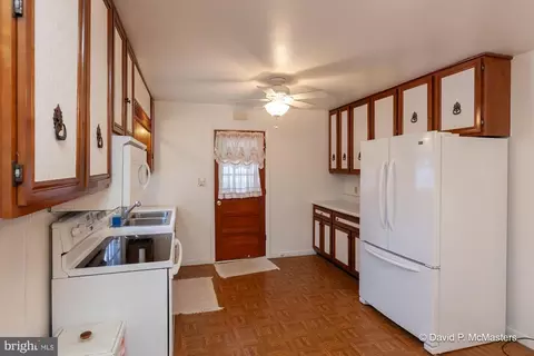 Kitchen - 29 Cider Ln, Ranson, WV 25438 photo 5 of 7