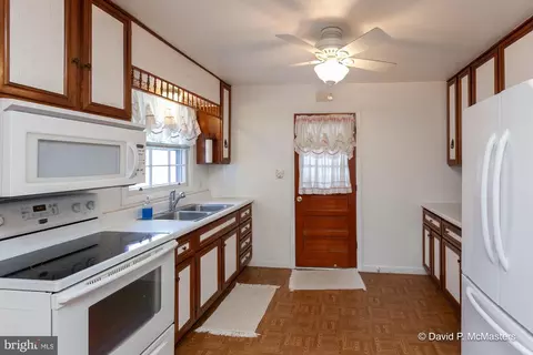 Kitchen - 29 Cider Ln, Ranson, WV 25438 photo 7 of 7