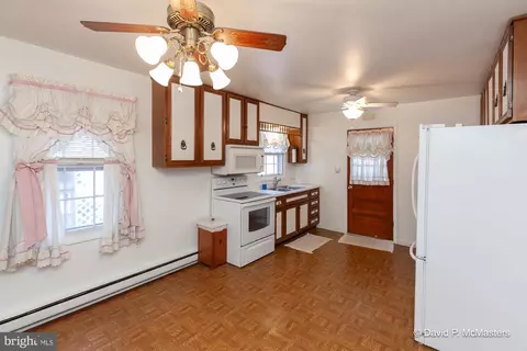 Kitchen - 29 Cider Ln, Ranson, WV 25438 photo 6 of 7
