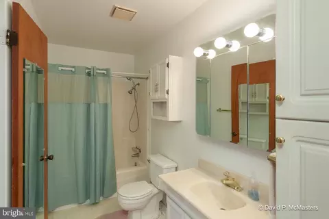Bath - 29 Cider Ln, Ranson, WV 25438 photo 3 of 6