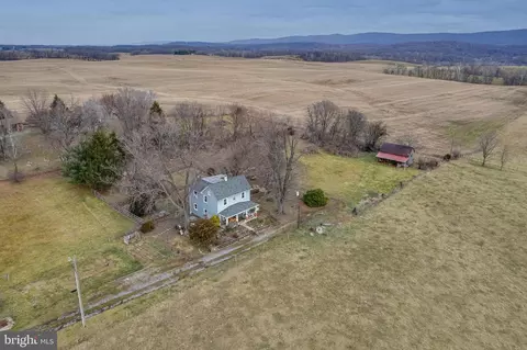 407 Windy Valley Ln, Charles Town, WV 25414