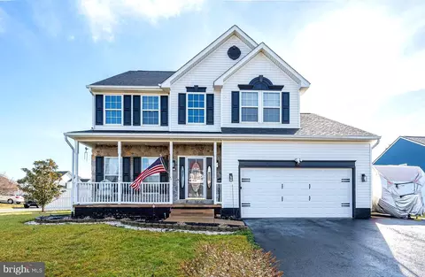 11 Gusty Ct, Charles Town, WV 25414