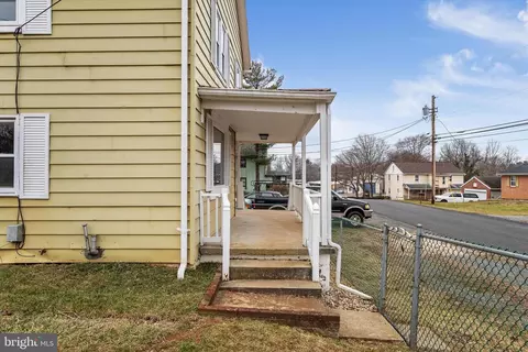 112 E 11th Ave, Ranson, WV 25438 photo 33