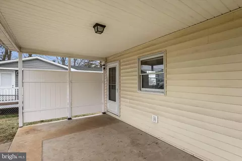 112 E 11th Ave, Ranson, WV 25438 photo 6