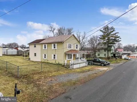 112 E 11th Ave, Ranson, WV 25438