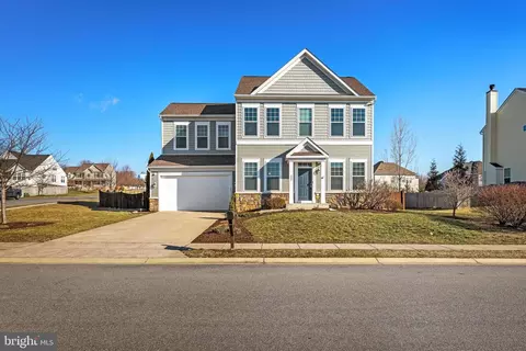 157 Burberry Ln, Charles Town, WV 25414