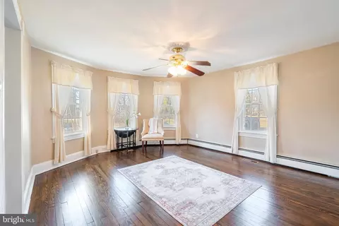 Living - 290 Virginia Ave, Summit Point, WV 25446 photo 1 of 7