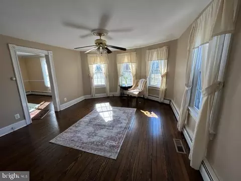 Living - 290 Virginia Ave, Summit Point, WV 25446 photo 2 of 7