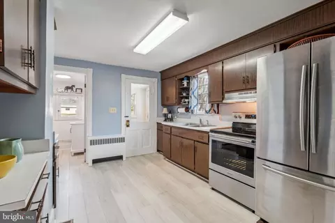 Kitchen - 290 Virginia Ave, Summit Point, WV 25446 photo 2 of 3